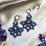 گوشواره آویز گل سرمه ای نقره ای